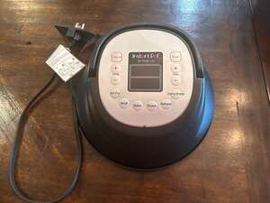 Instant Pot Air Fryer Lid 6-in-1 Replacement for 6 Qt Pressure Cooker